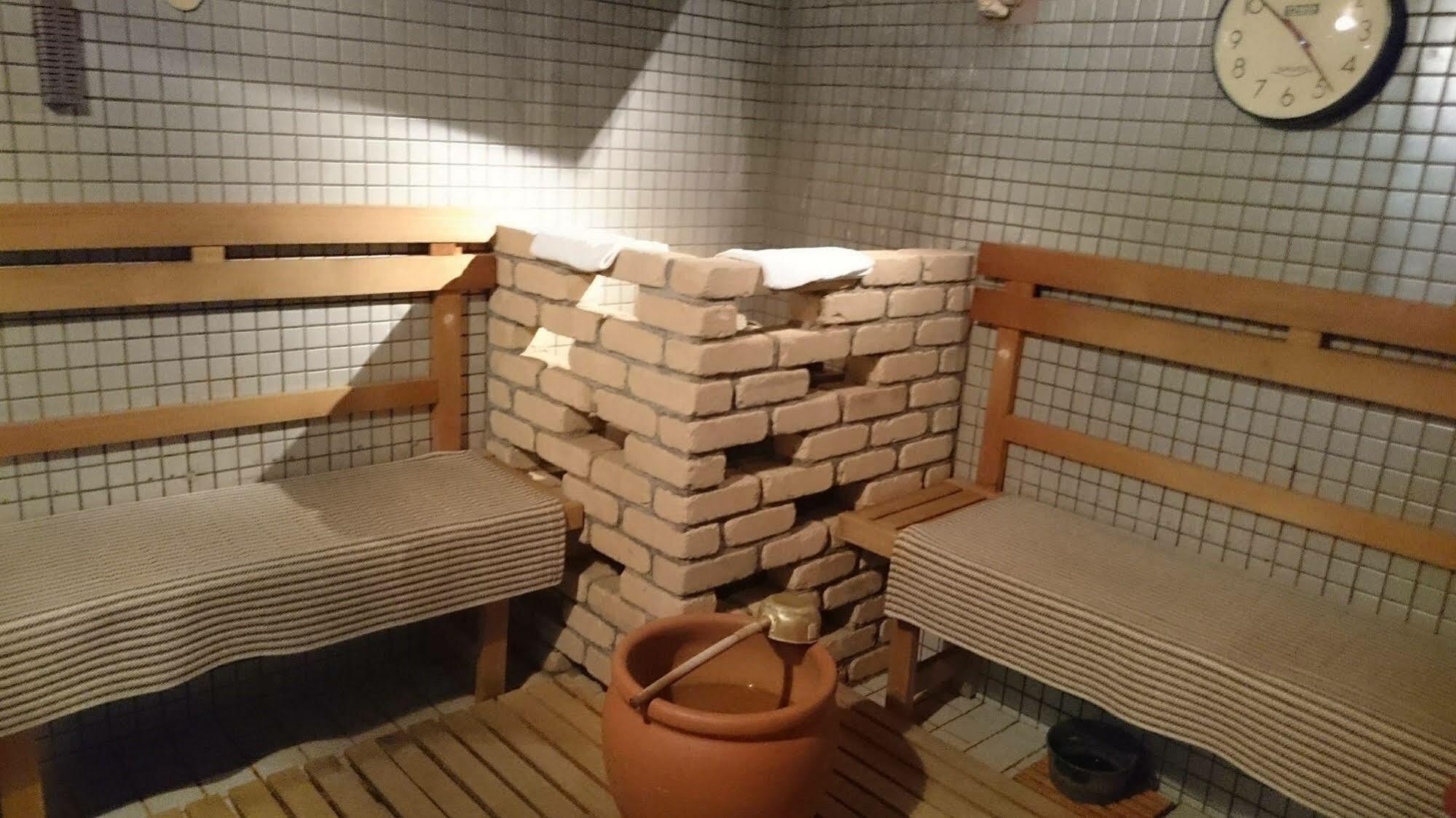 Capsule And Sauna New Japan Ex Hiroshima Eksteriør billede